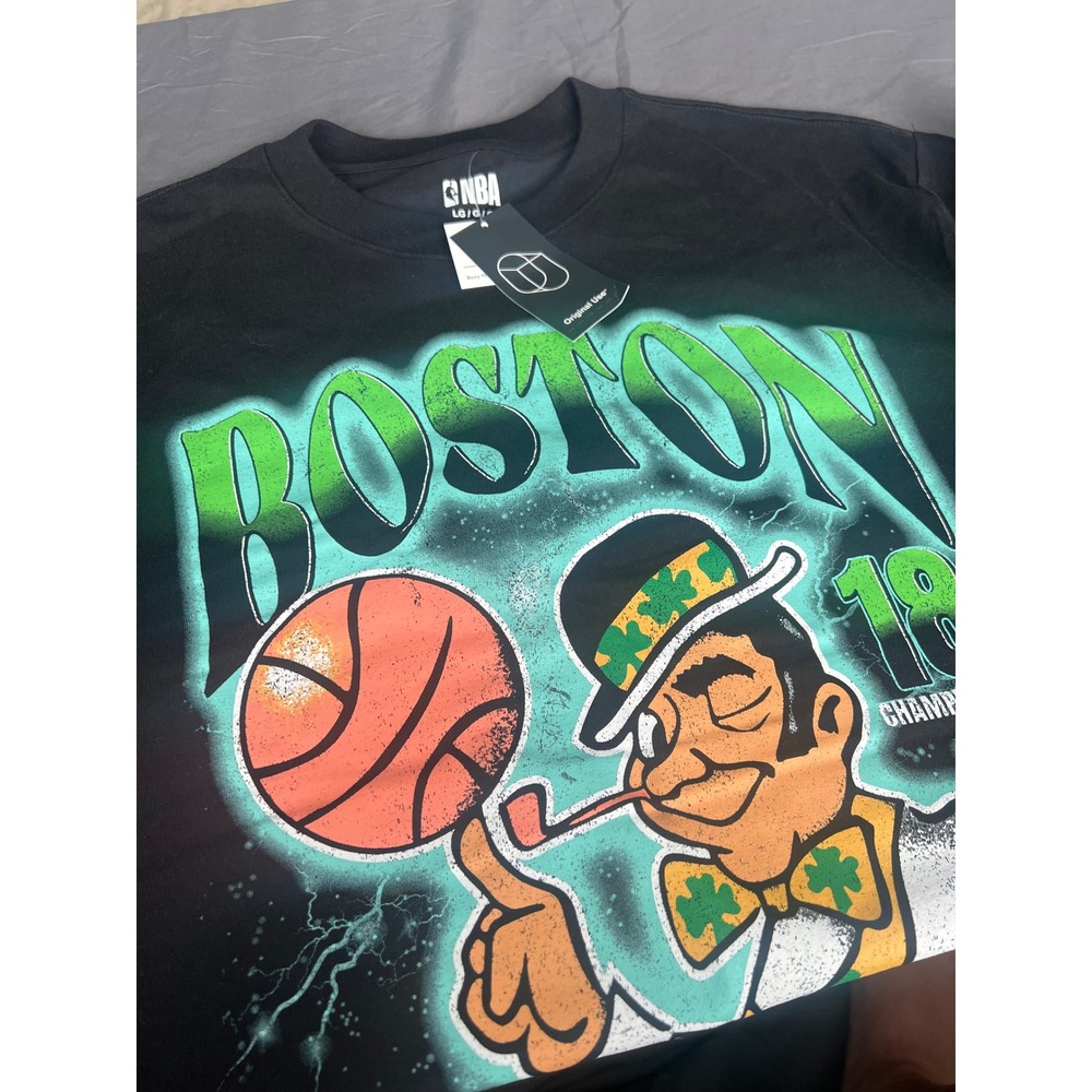 NBA Boston Celtics Mad Engine Mens Large Black Graphic‎ T-Shirt 18 Championships